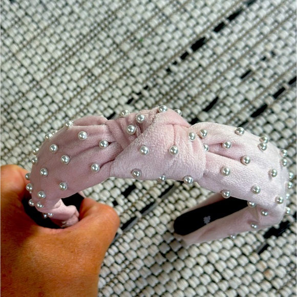 Brand New Pink Pearled Velvet Lele Sadoughi Band - Picture 6 of 9